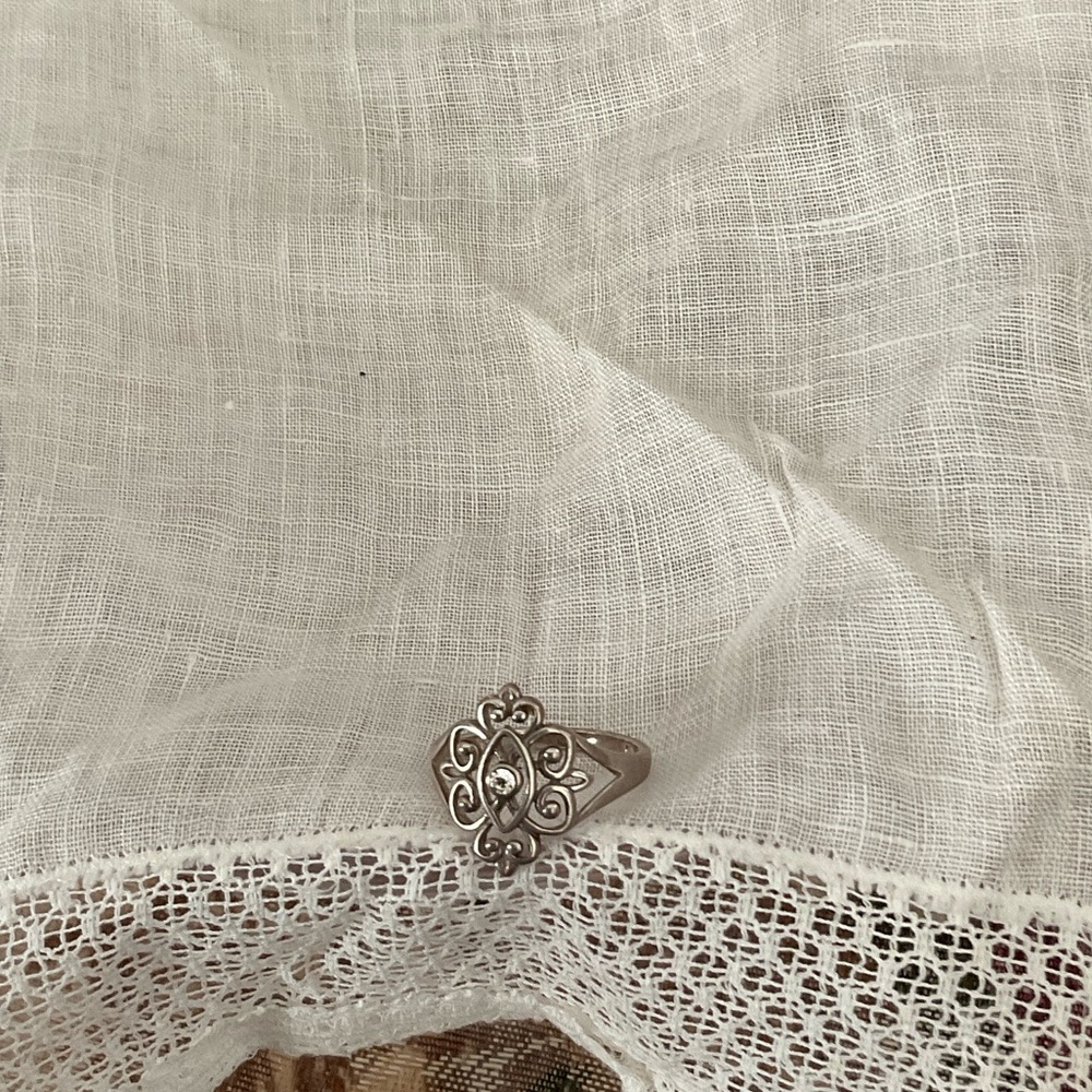 VINTAGE SILVER RING, CUTOUT FLORAL DESIGN, TINY CENTER CRYSTAL  SIZE 6 1/2- 7